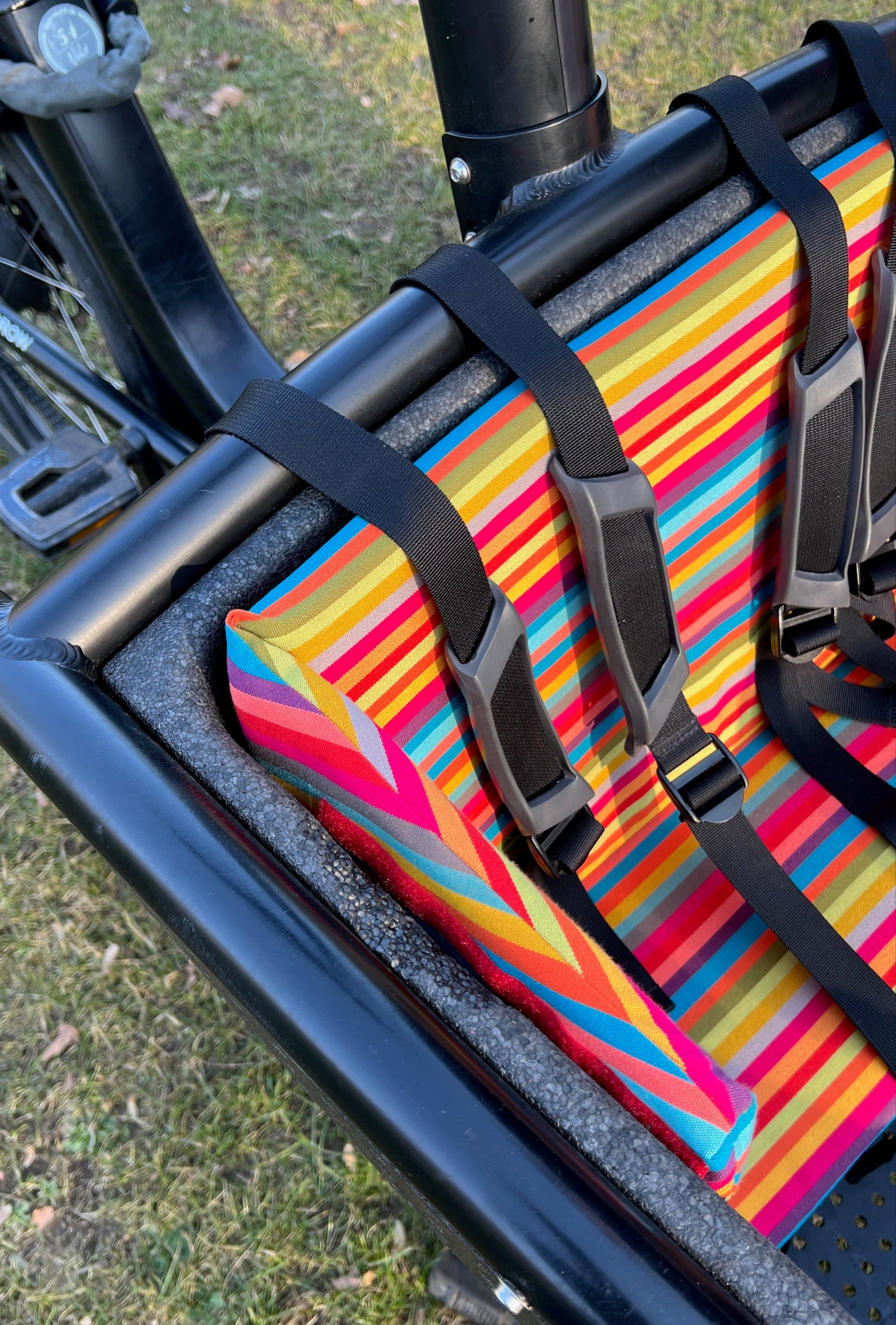 Urban Arrow Lastenfahrrad Kissen, Sitzkissen Lastenrad, Zubehör, Kinderkissen, Sitzpolster Wetterfestes - Tropfen Grün Blau Grau (Kopie) Blausberg Baby