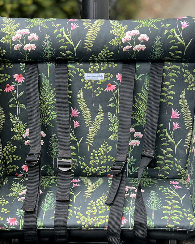 Cargobike cushion in black with pink flowers fits perfectly into the urban arrow family and the urban arrow family next and lovens