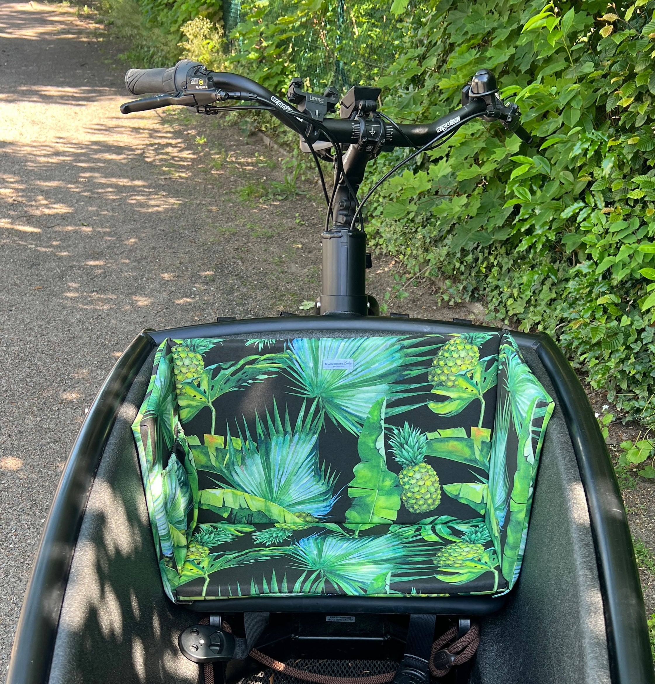 Urban Arrow Family & Family NextLastenfahrrad Kissen, Lastenrad, Zubehör, Sitzpolster Wetterfestes - Jungle Ananas Grün Blausberg Baby