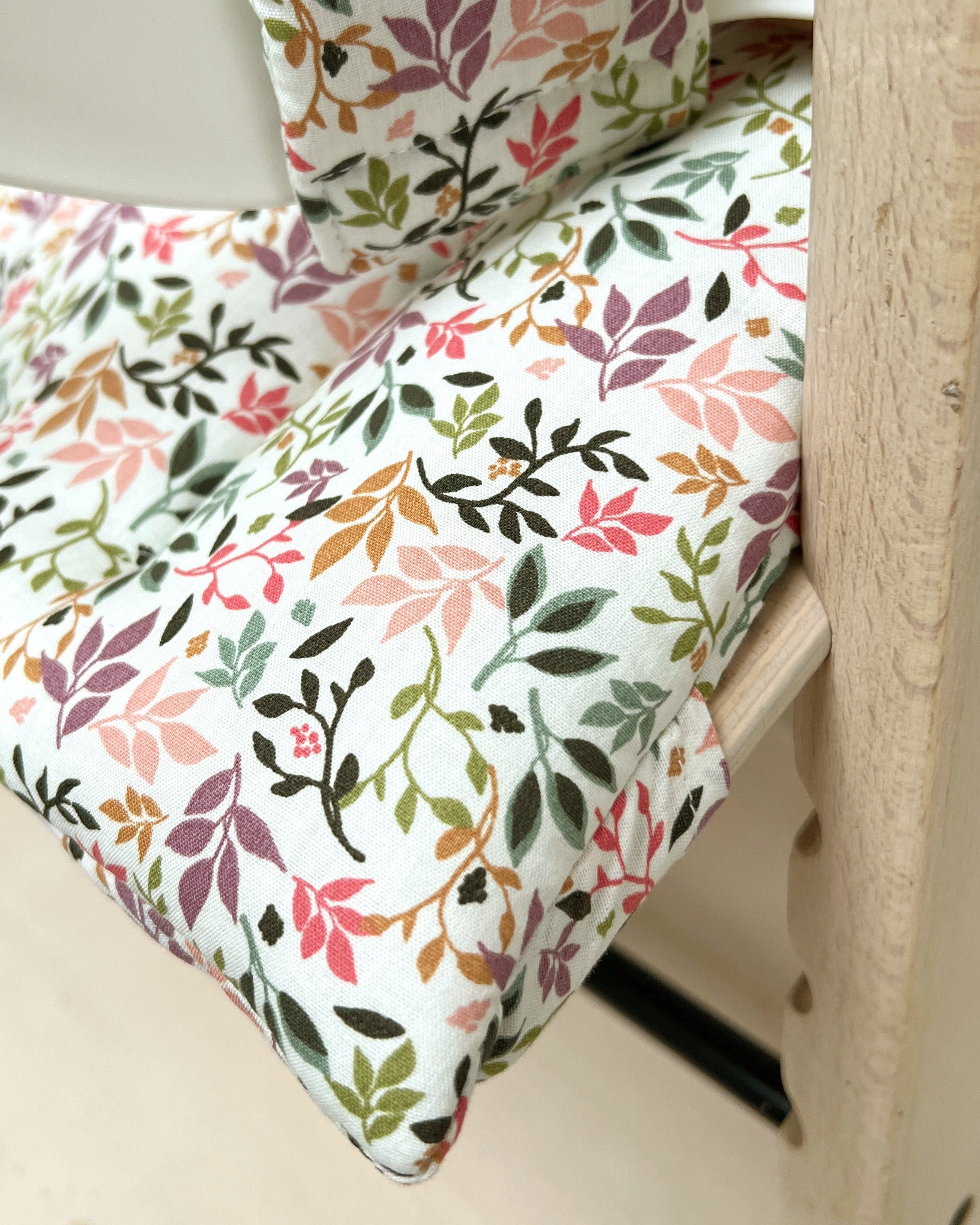 SITZKISSEN SET ABWASCHBAR für Tripp Trapp Stokke Hochstuhl, passt mit neuem Baby Set V2 - Bunte Blätter Blausberg Baby