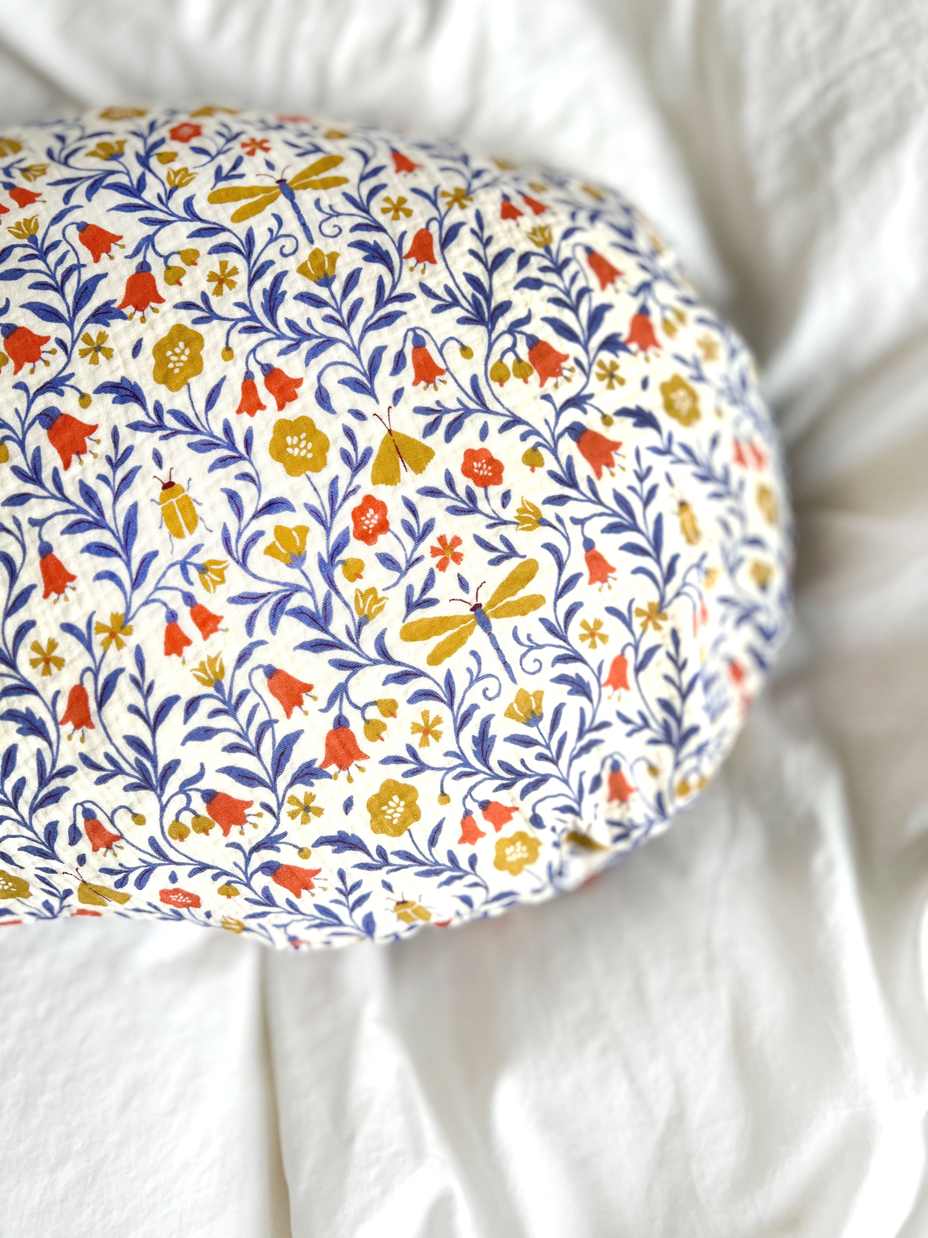Yinnie Theraline nursing pillow including muslin cover (135 cm x 35 cm) dark grey