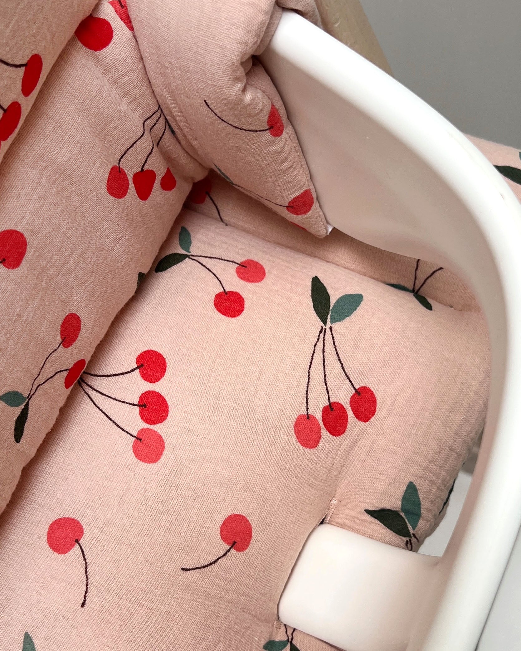 Sitzkissen Set Stokke für Tripp Trapp Hochstuhl aus 100% Musselin – für´s erste Sitzen ab 6 Monaten - Rosa Kirsche Blausberg Baby