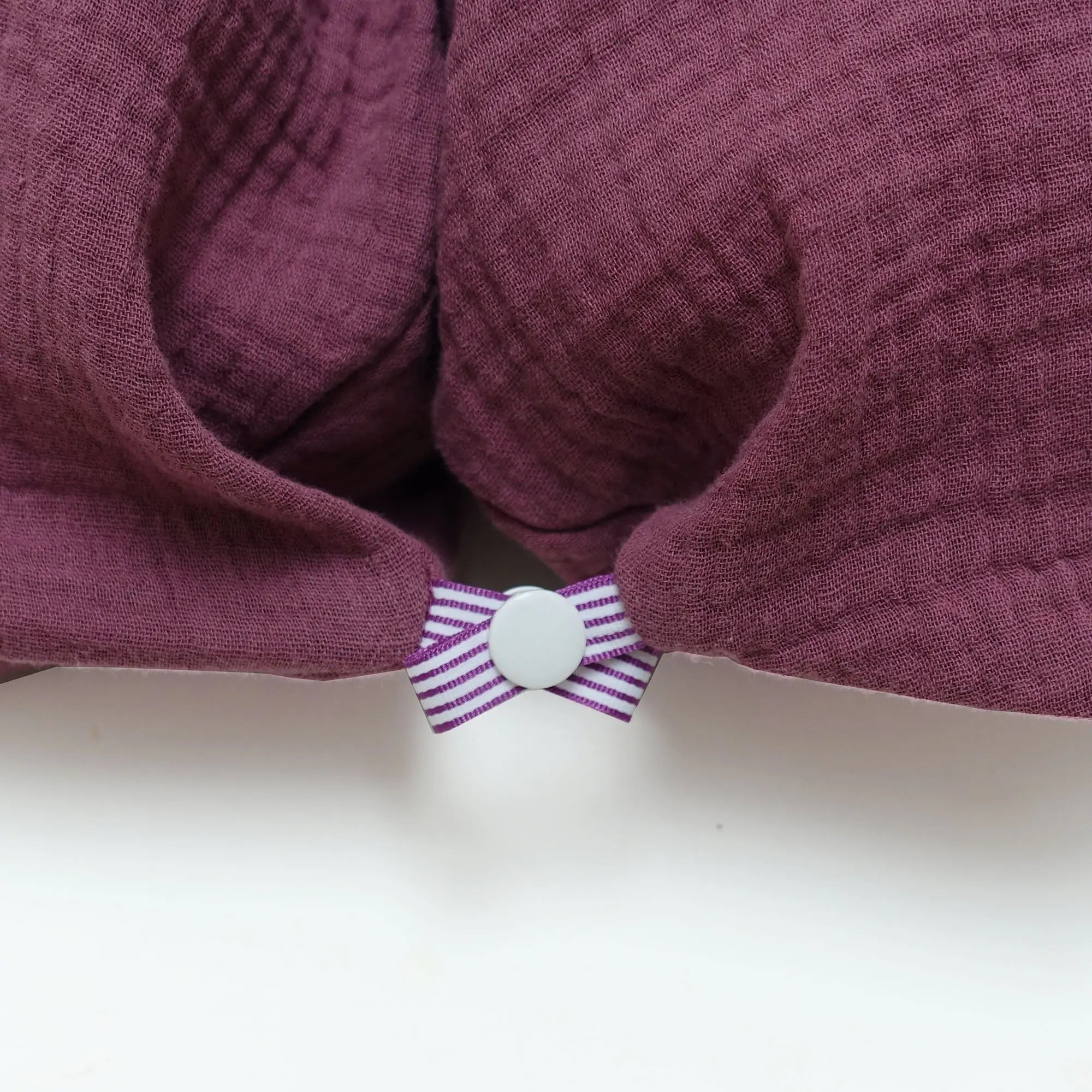 Stillkissen-Bezug aus Musselin mit Nestbau-Funktion für Theraline Das Original (190cm x38 cm) in Pflaume Blausberg Baby