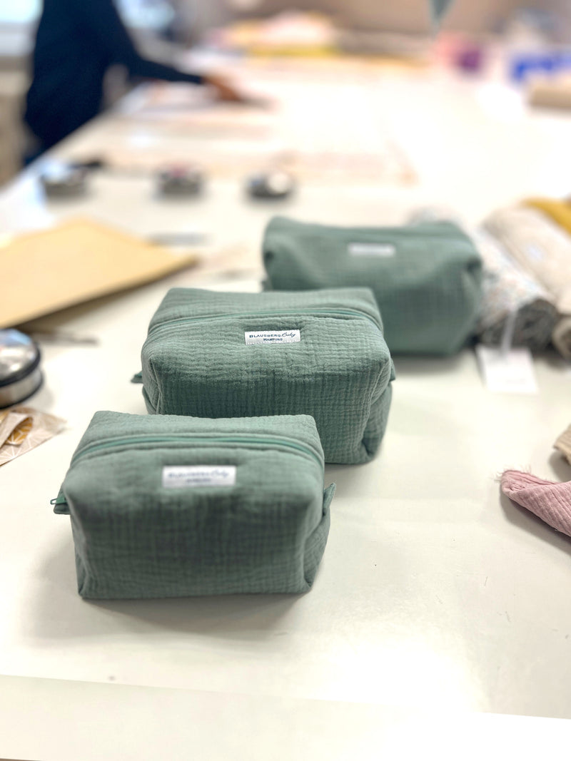 Wickeltasche, Kulturtasche für unterwegs - Salbei Grün