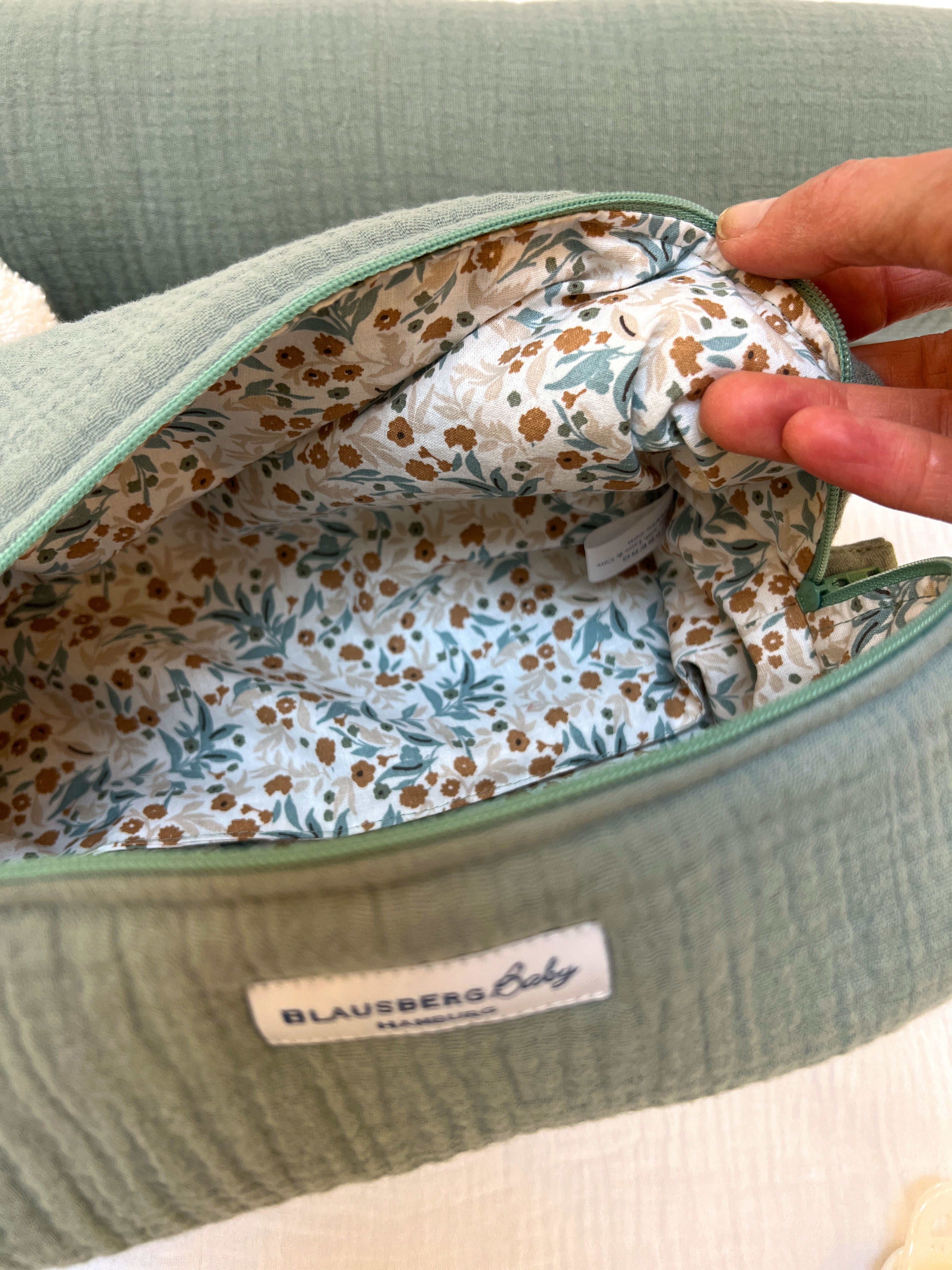 Wickeltasche, Kulturtasche für unterwegs - Salbei Grün