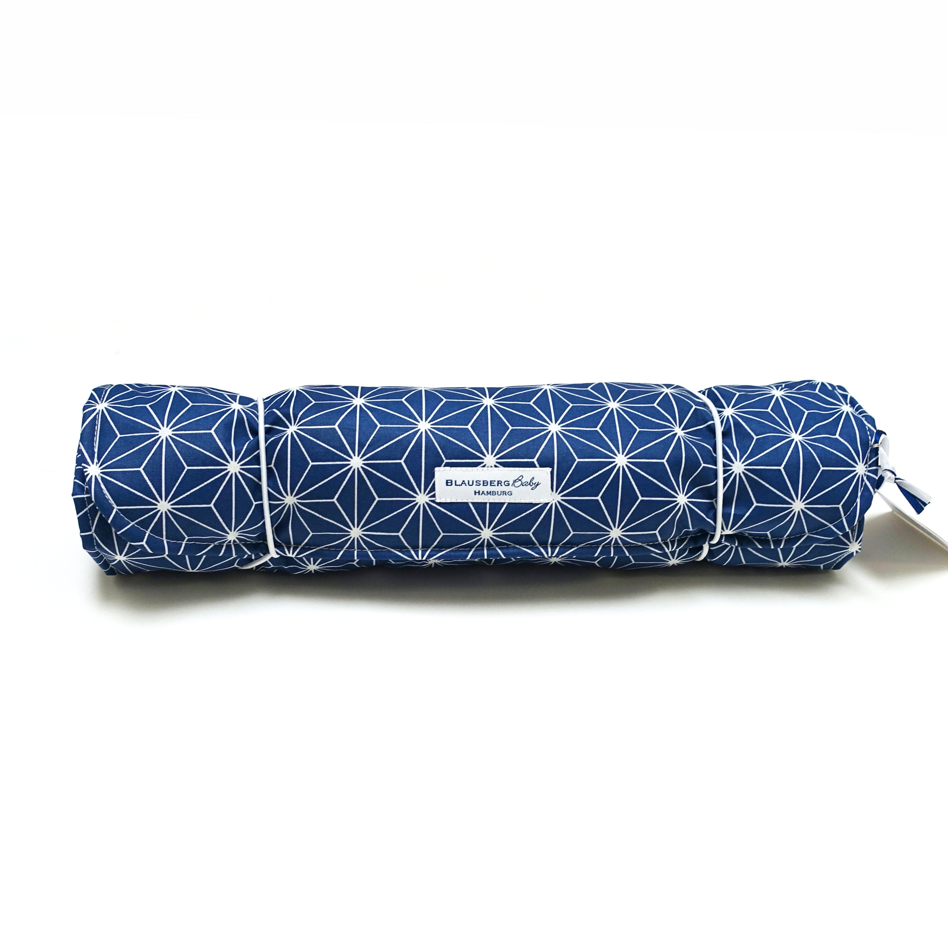 Wickelunterlage für unterwegs - beschichtet, abwischbar, wasserabweisend in Happy Star Blueberry Blau Blausberg Baby